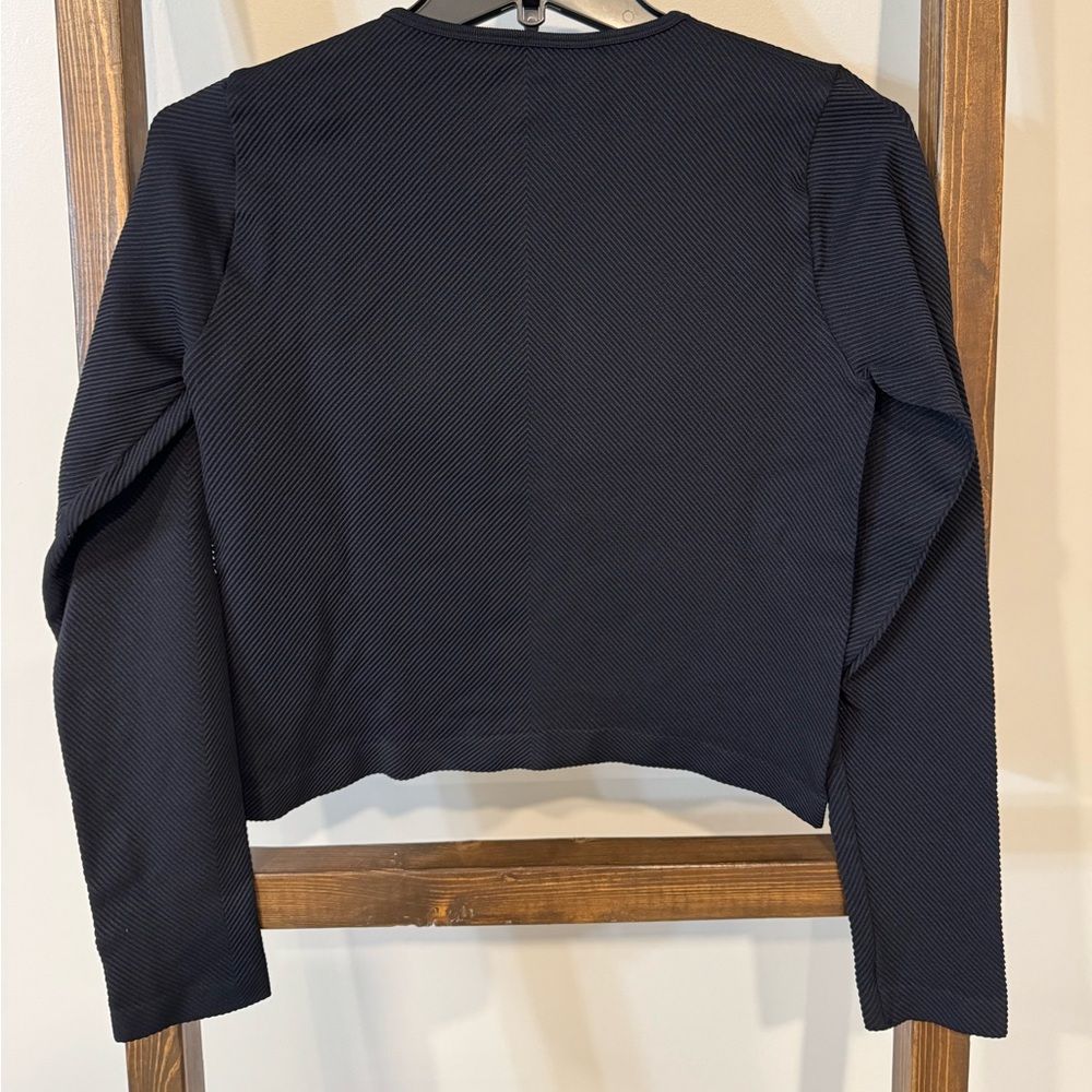 Going out crop shirt